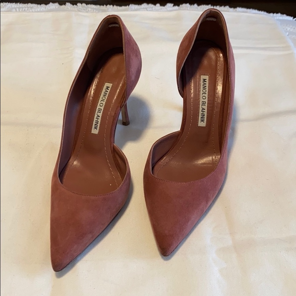 Manolo Blahnik pump